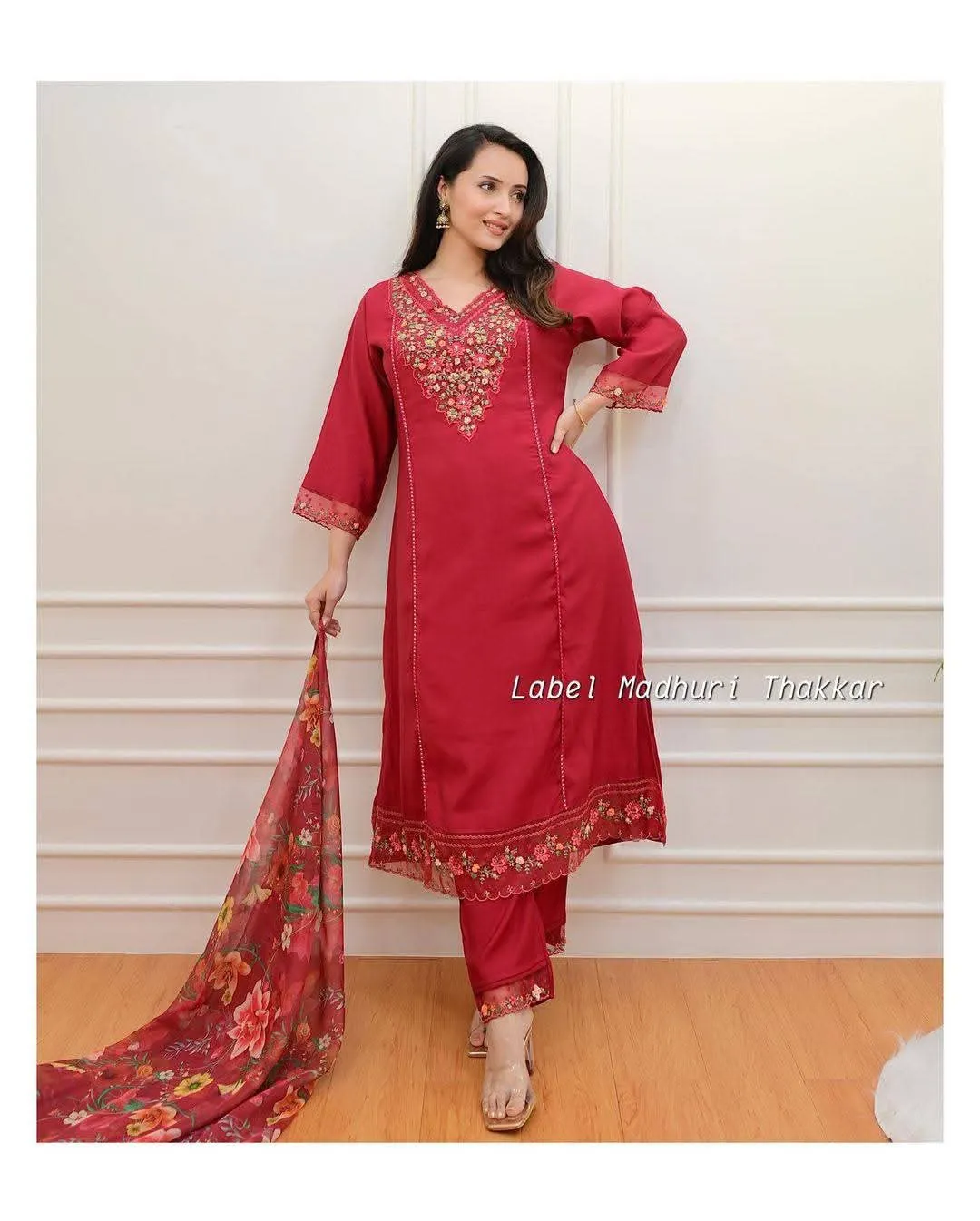 প্রিমিয়াম রিয়ন কটন এমব্রয়ডারি রেডিমেড থ্রি-পিস সেট