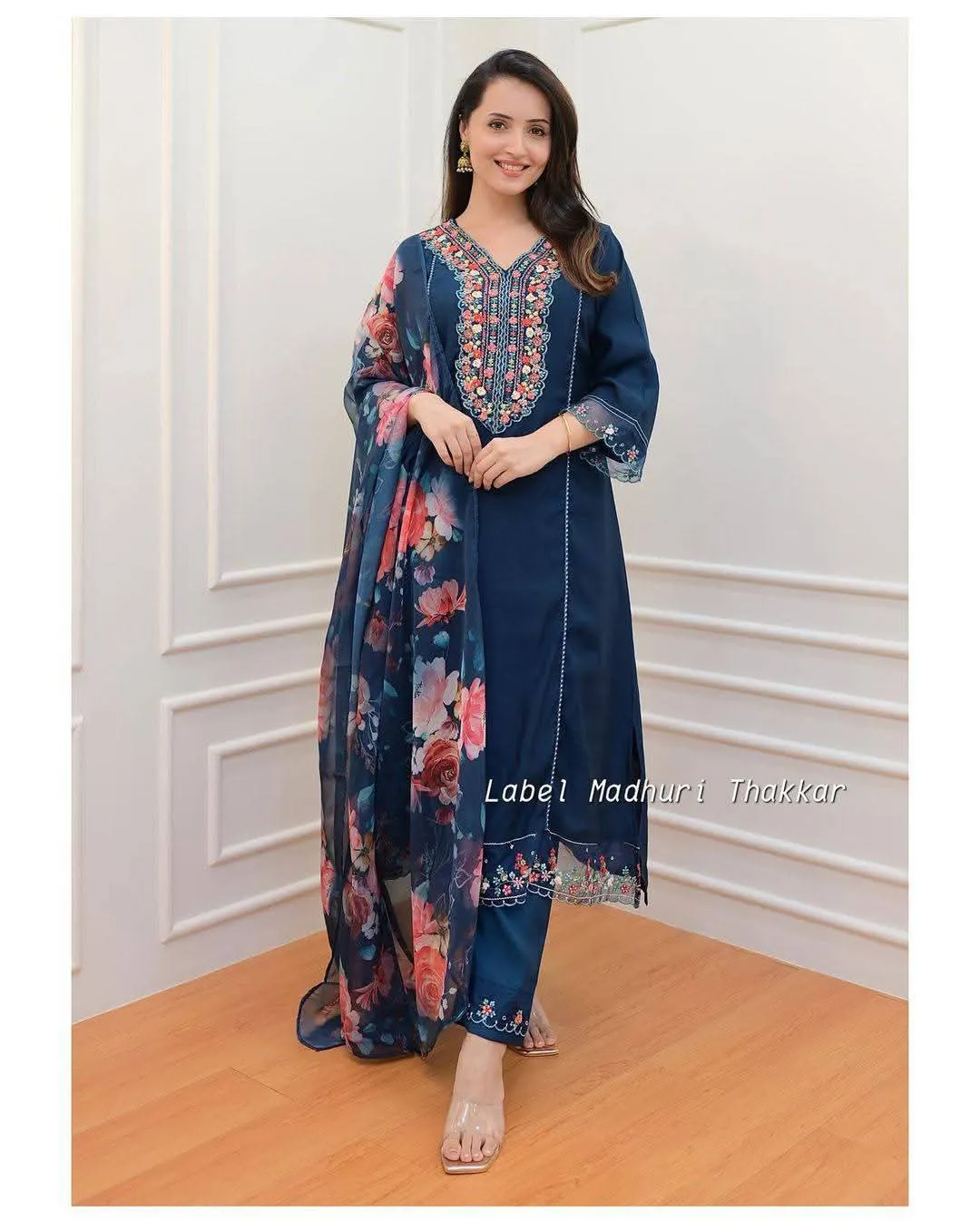 প্রিমিয়াম রিয়ন কটন এমব্রয়ডারি রেডিমেড থ্রি-পিস সেট