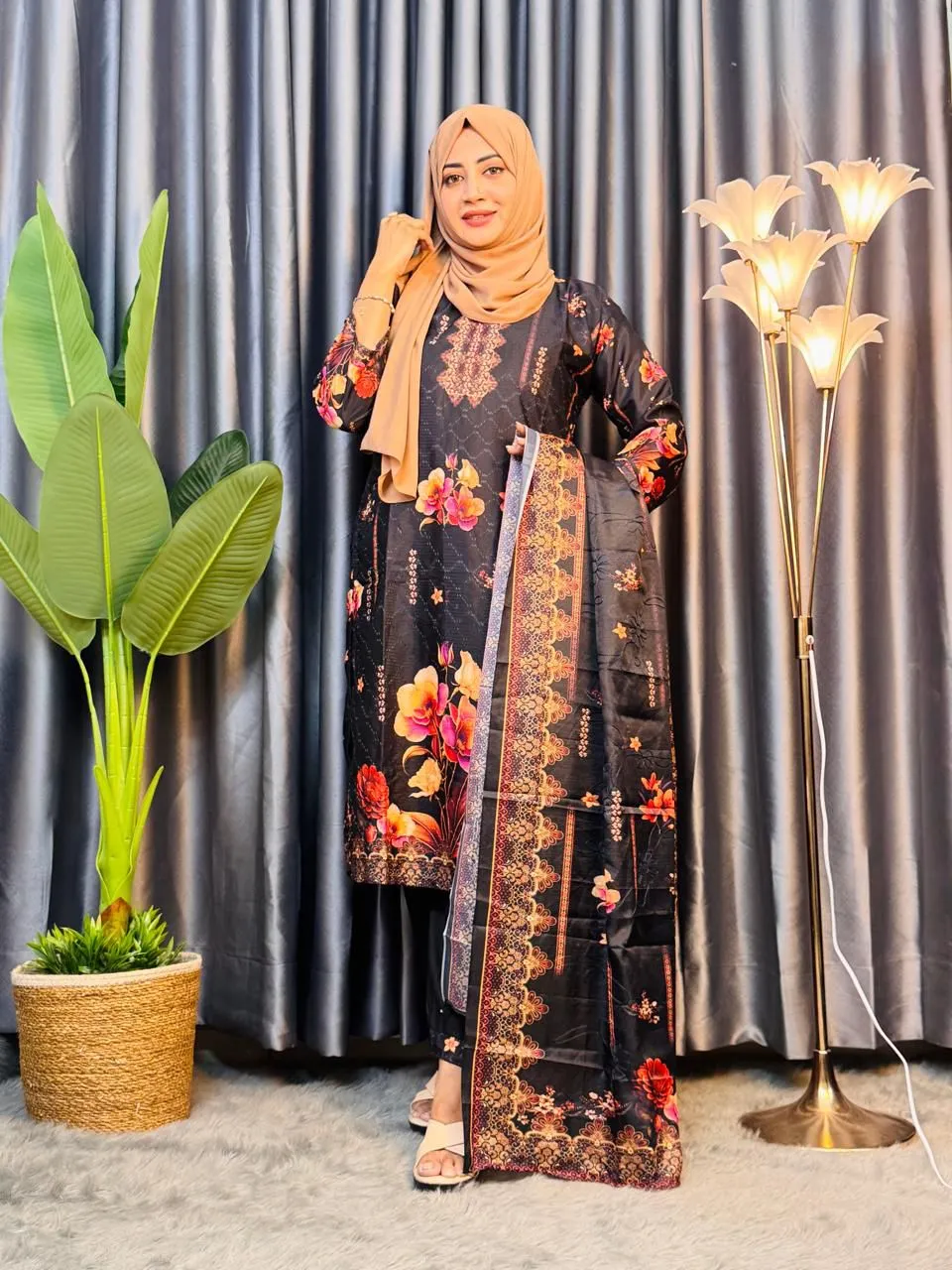 এক্সক্লুসিভ দুবাই সিল্ক রেডিমেড থ্রি-পিস (আড়ি ও সিকোয়েন্স ওয়ার্ক)