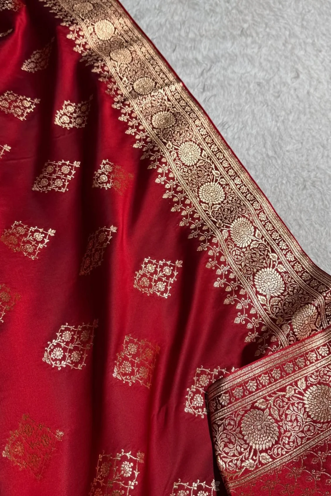 প্রিমিয়াম কটন সিল্ক শাড়ী ৫